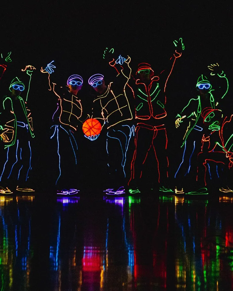 Symbioz Show – LED- und Neon-Tanzshow beim Bonner Weihnachtscircus