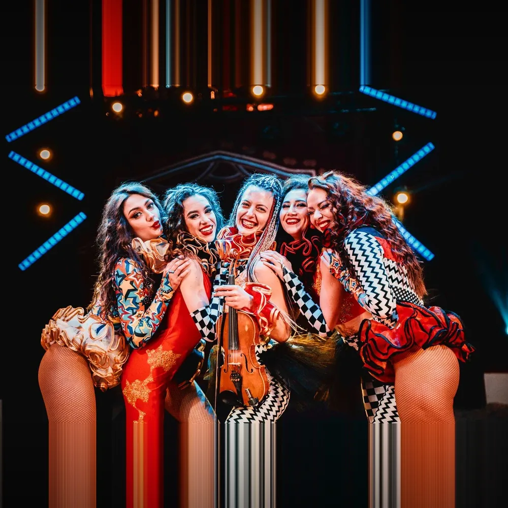 Die Dolly Power Dancers — das Ballett des Bonner Weihnachtscircus